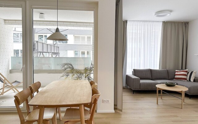 "new 3kk Apts: Holešovice Heart"