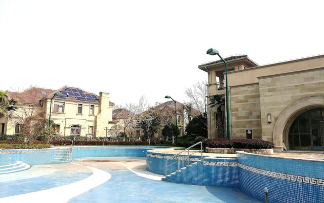 Selected Villa Inn (National Exhibition and Convention Center)