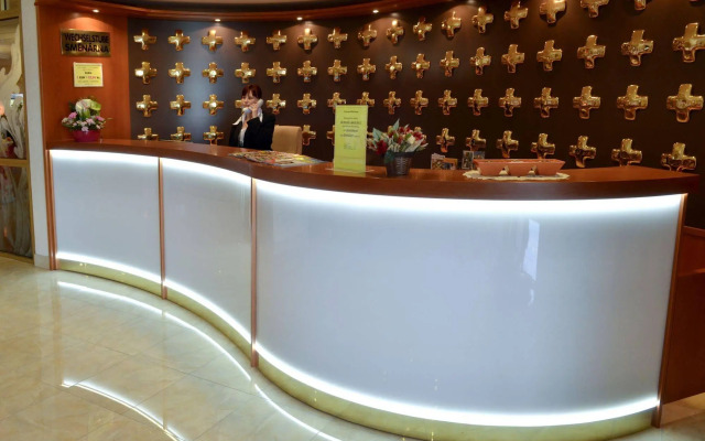Lazensky Hotel Pyramida I