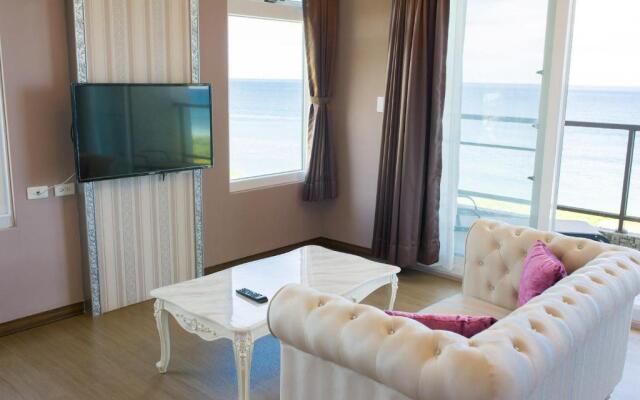 Whitecaps B&B