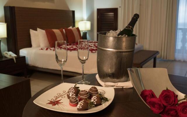 Costa Sur Resort by VRHost