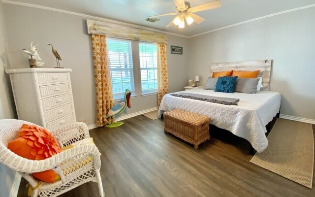 Smile N Wave 3 Bedroom Home by Redawning