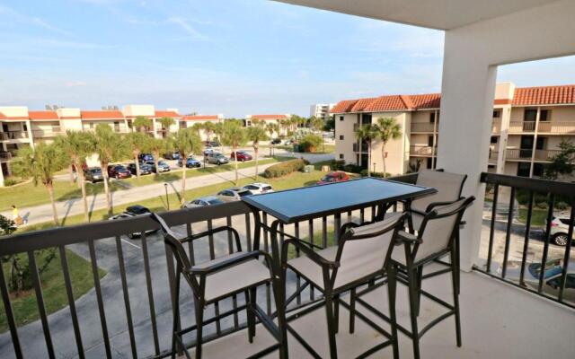 Ocean Village Club K32