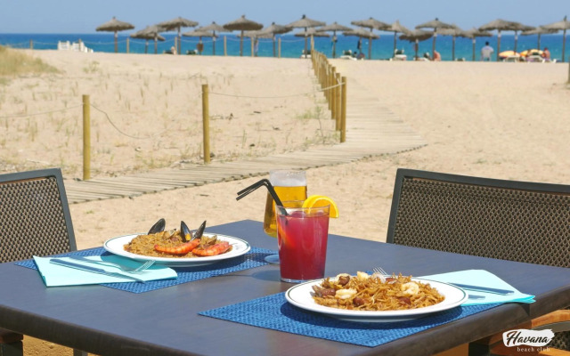 La Costa Golf & Beach Resort