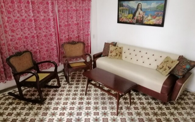 Hostal Tristá 117