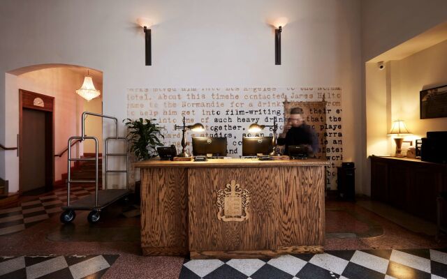 Hotel Normandie