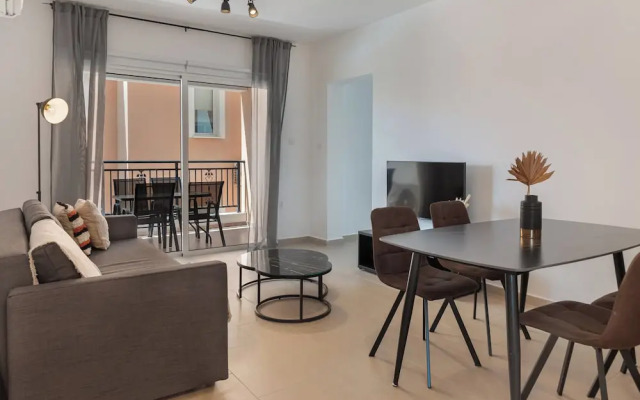 Phaedrus Living: Paphos Ithaki Gardens Flat