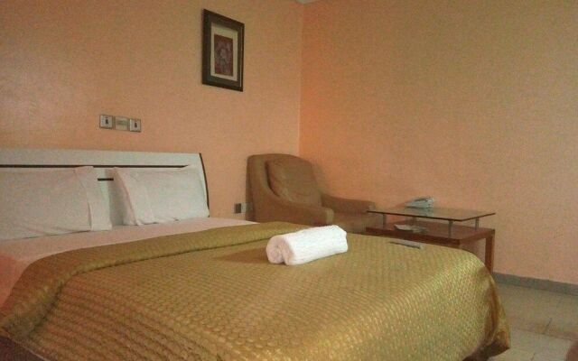 Eskimo suites