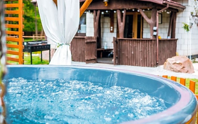 Ranczo w lesie - domki z jacuzzi