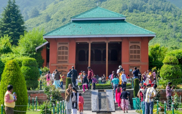 Kashmir Holiday Resort