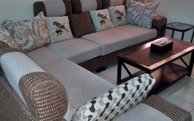 Regimanuel Apartments - Kwabenya