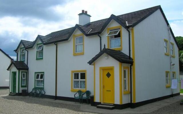 Riverbank Cottages