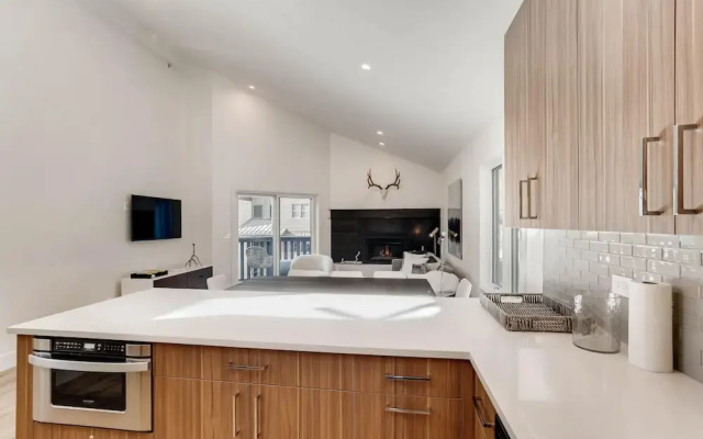 Westwind 408, 2bd, 2BA Diamond Condo