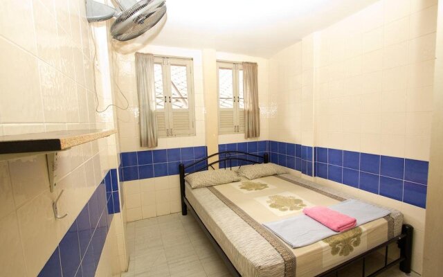 Charoendee Boutique Hostel