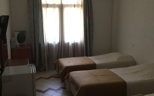 Cizenel Hotel
