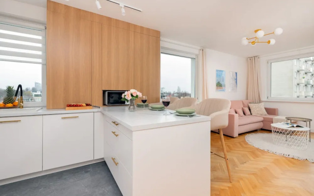 Pastel Apartment in Gdynia by Renters