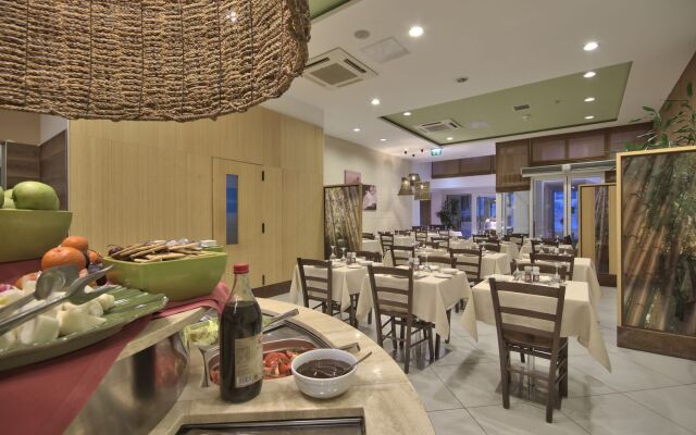db Seabank Resort and Spa