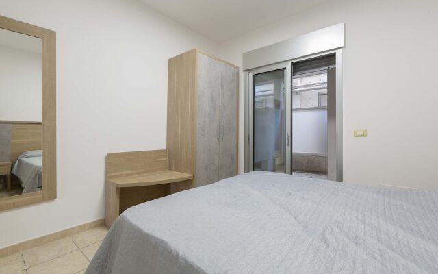 2828 Residence Solaris - Bilo Seminterrati by Barbarhouse