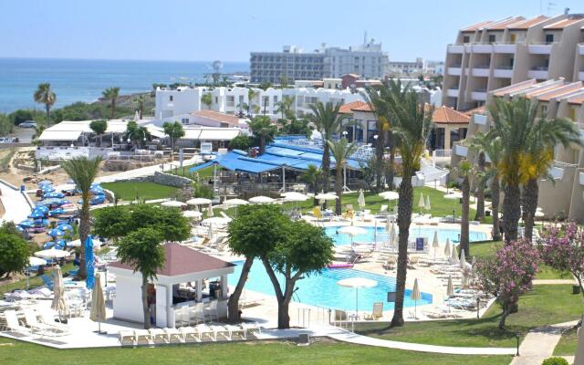 Myroandrou Beach Apartments