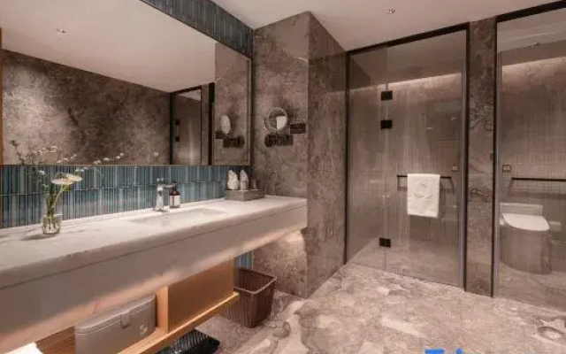 Leezy Hotel