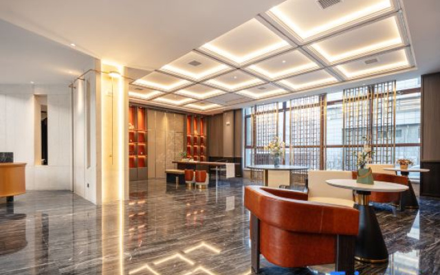 Rezen Dong Hotel (Harbin Rongchuang Leyuan Bingxue Dashijie)