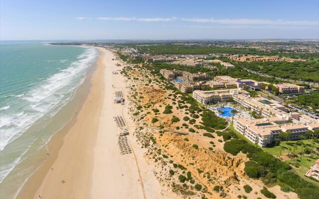 Hipotels Playa La Barrosa - Adults Only