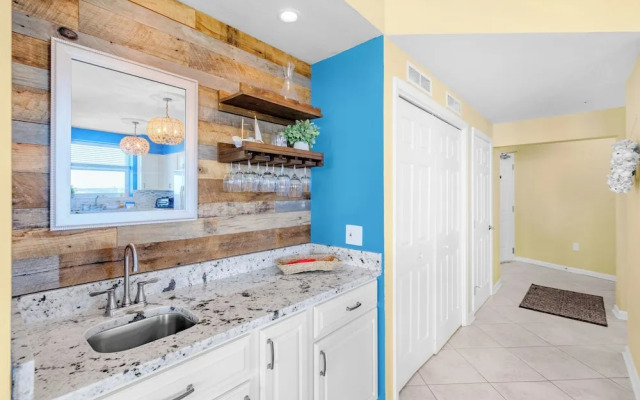 Legacy Towers I Deluxe