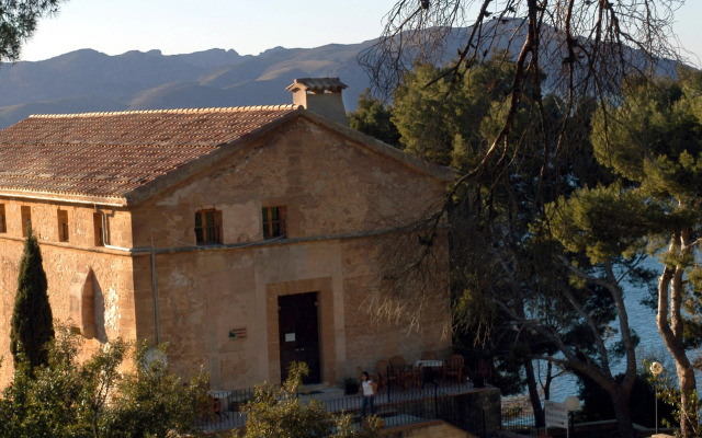 Petit Hotel Hostatgeria La Victoria