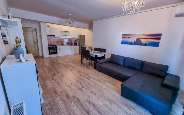 Apartament 2 camere Moonlight Mamaia et 2 ap 211