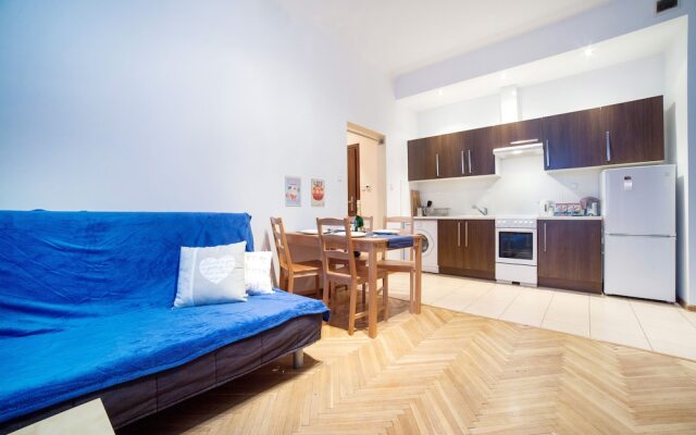 Blue Happy Apartment