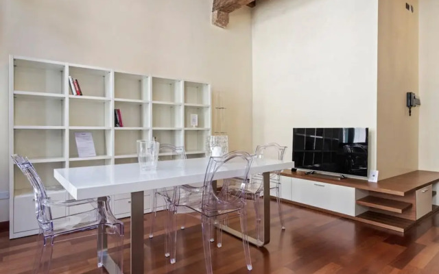 Piazza delle Erbe Stylish Flat