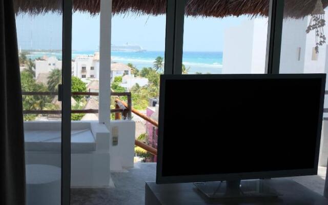 Anacapri Suite - 4th Floor Penthouse Beach Front