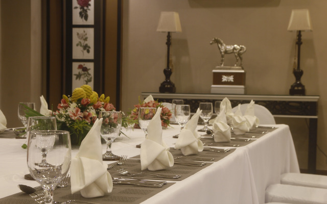 Herald Suites Polaris
