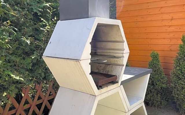 Seaview House with fireplace