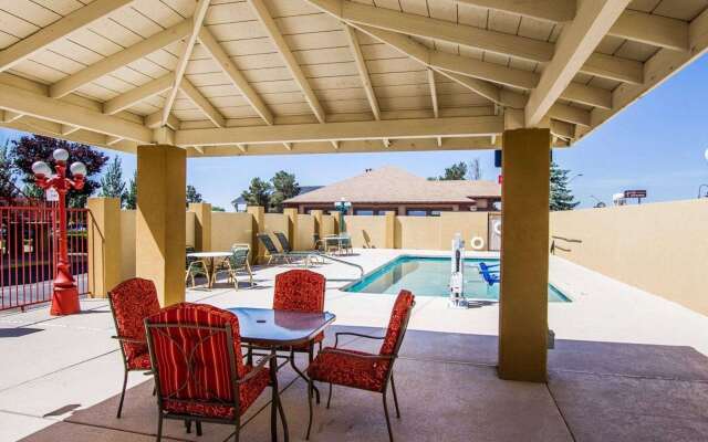 Quality Inn Holbrook near Petrified Forest