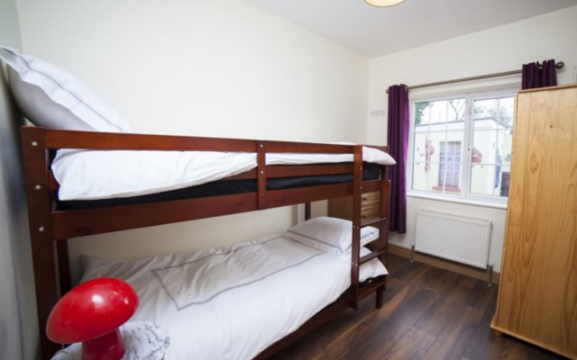 Dillon's bar & bistro