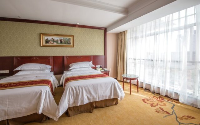 Vienna Hotel Zhejiang Haining Yancang Branch