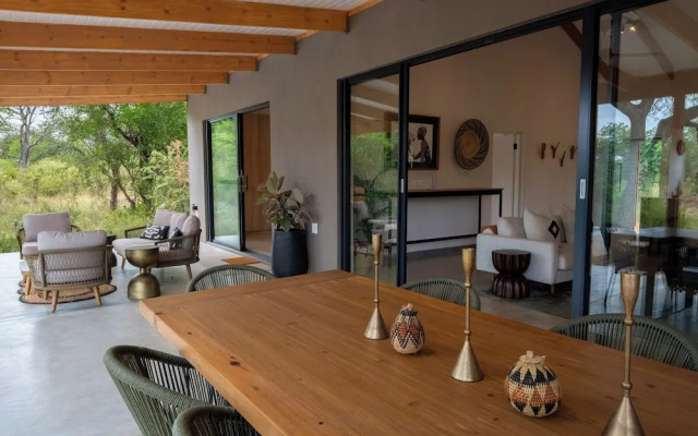 Nomads Den - Safari Villas in Hoedspruit