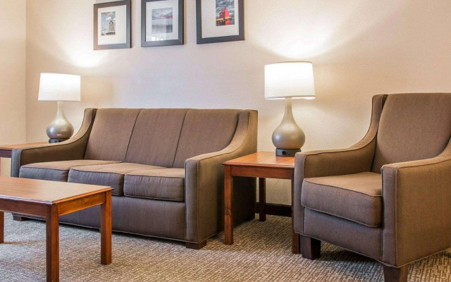 Comfort Suites Grandville - Grand Rapids SW