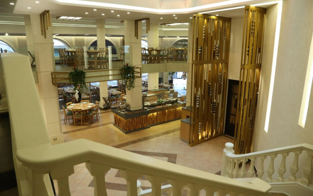 Serenada Golden Palace - Boutique Hotel