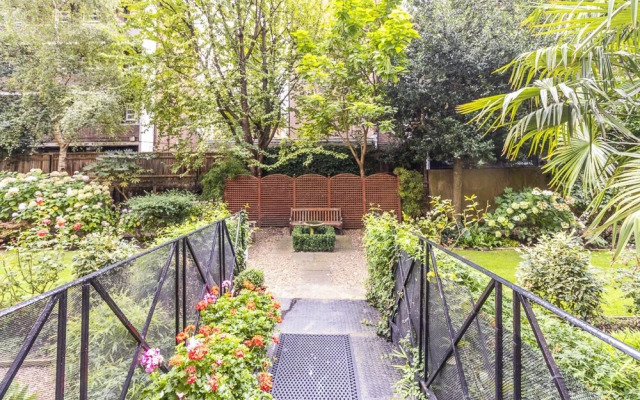 Modern 2 Bedroom Apartment in Chelsea