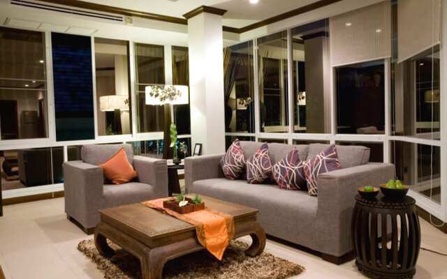Baan Karon View