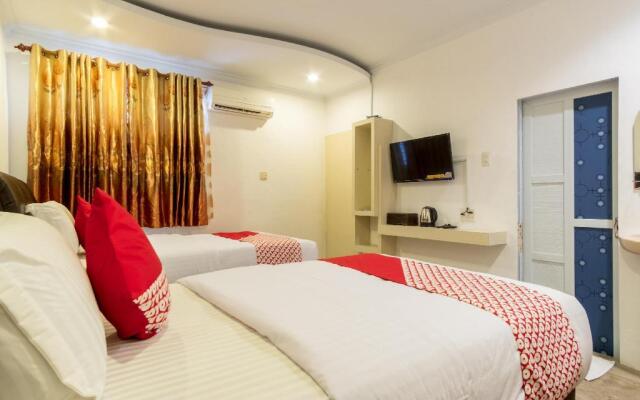 OYO 619 Naufal Guest House Syariah