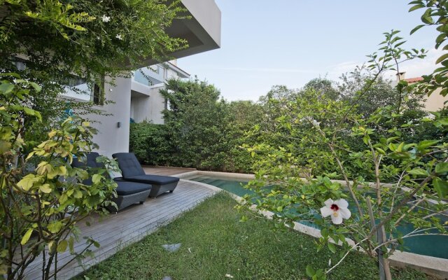 Vari Views in Vari With 3 Bedrooms and 3 Bathrooms