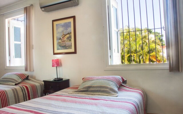 6 Bedrooms Pool Villa