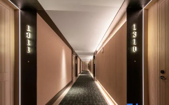 Lux Cabins Hotel (Zhangzhou Baihuacun)