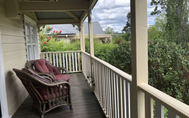 Brentwood Cottage