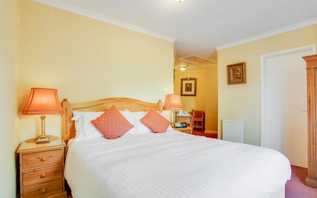 Summerhill Hotel
