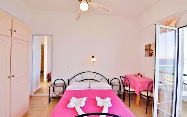 Isadora Apartments