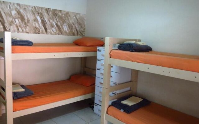 Ville Hostel Cama & Café